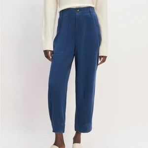 Everlane Utility Pants in Buttersoft. Deep Blue size 6.